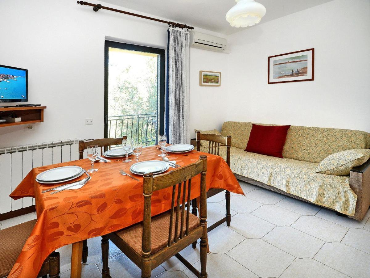 Apartman Albina-2 By Interhome *